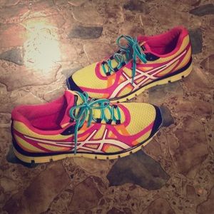 ASICS GEL EXTREME 33